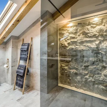 Luxury Cortile