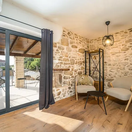 빌라 Luxury Cortile *