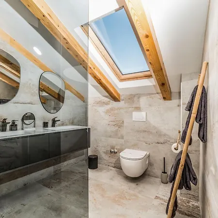 Luxury Cortile 빌라 벤코바츠