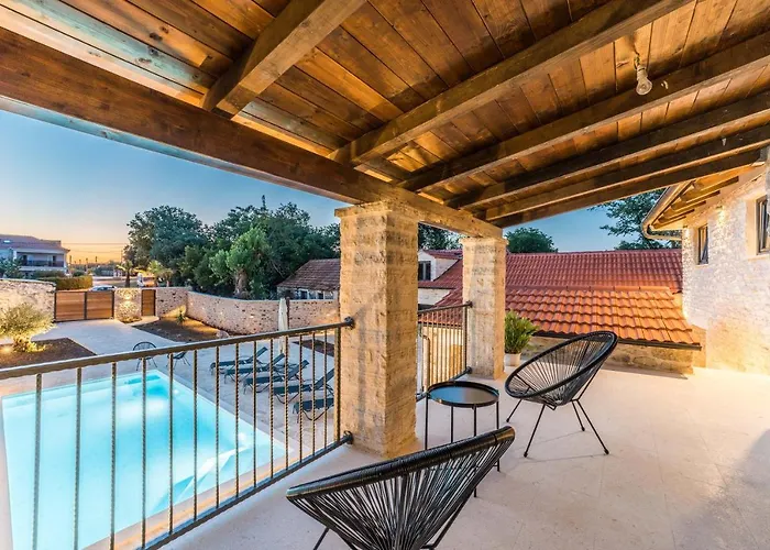 Luxury Cortile Vila *