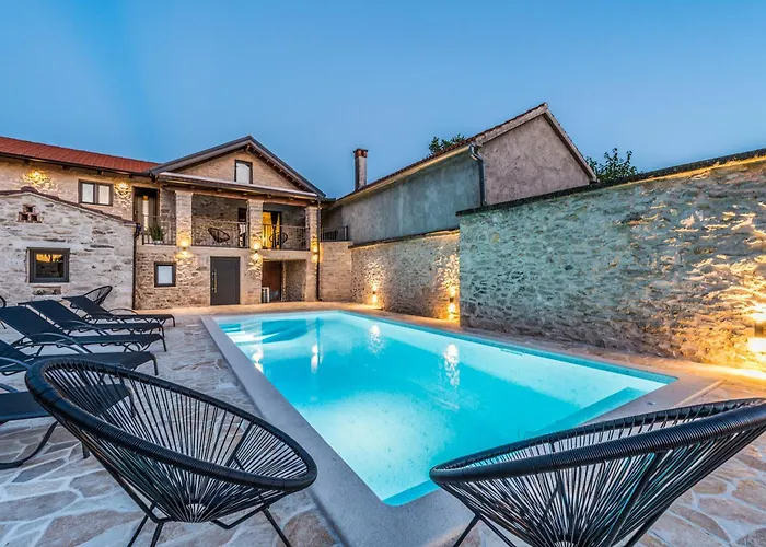 Luxury Cortile Vila *