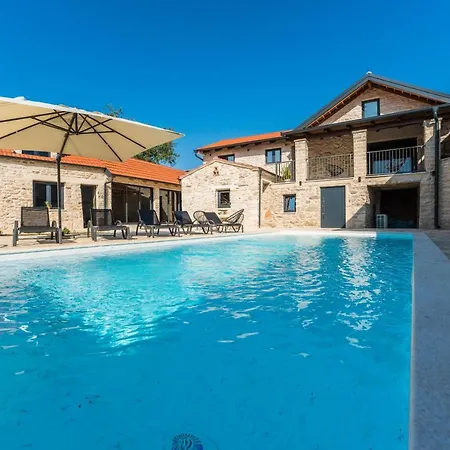 Luxury Cortile Villa *