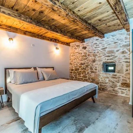 Luxury Cortile Villa