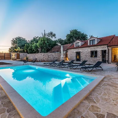 Luxury Cortile Villa Benkovac