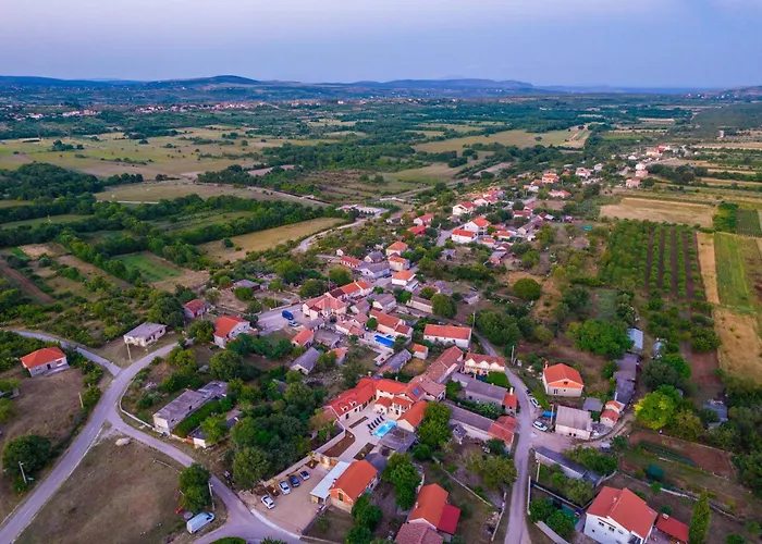 Luxury Cortile * Бенковац