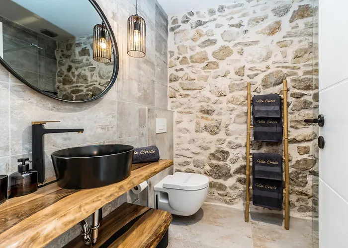 Luxury Cortile Villa