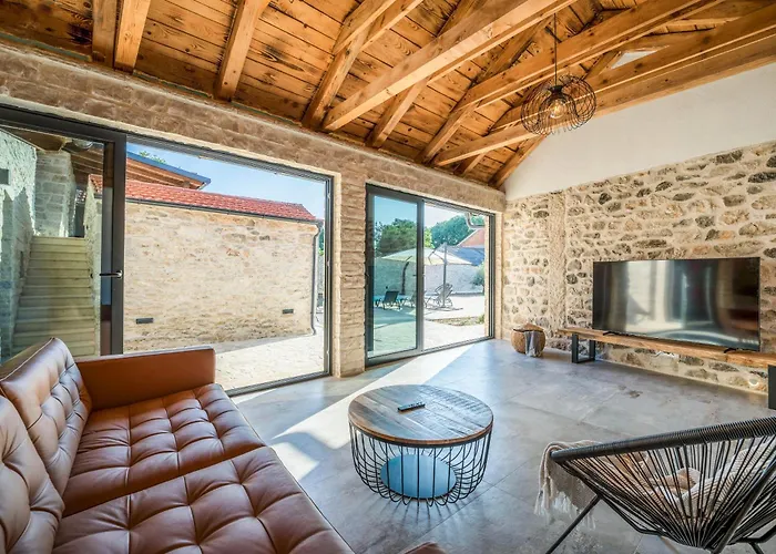 Luxury Cortile Бенковац